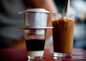 Những thói quen uống cà phê của người Việt